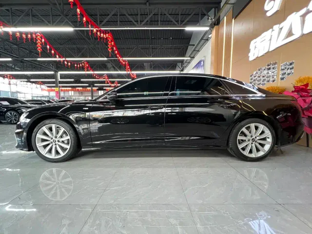 Audi A6L — Фото автомобиля 17