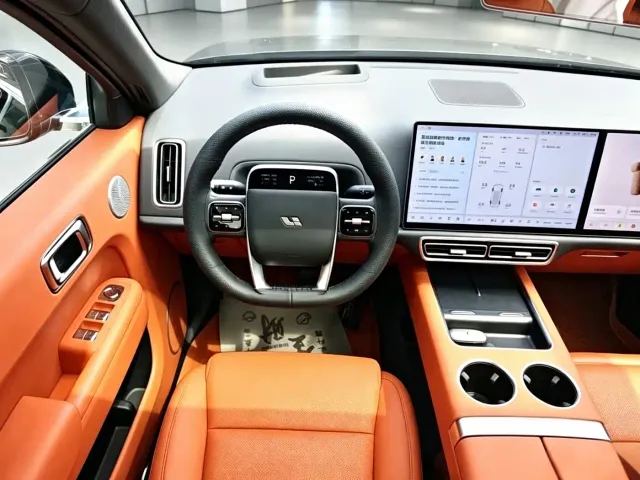 Li Auto L9 — Фото автомобиля 3