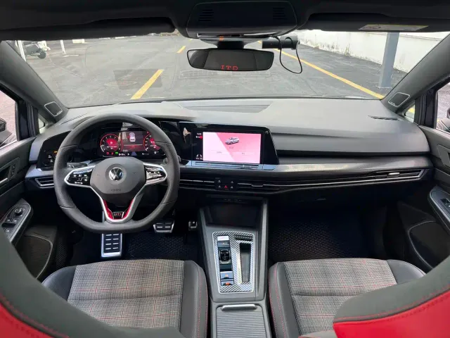 Volkswagen Golf GTI — Фото автомобиля 6