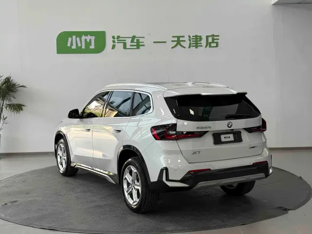 BMW X1 — Фото автомобиля 3