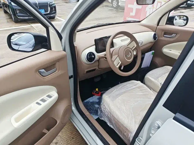 Wuling Hongguang Mini EV — Фото автомобиля 15