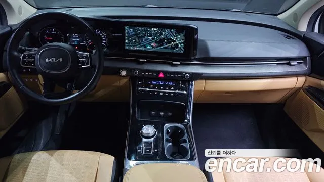 Kia Carnival — Фото автомобиля 7