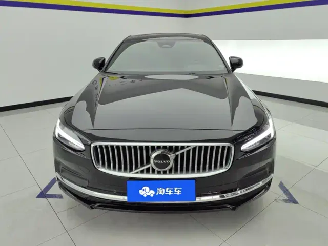 Volvo S90 — Фото автомобиля 2