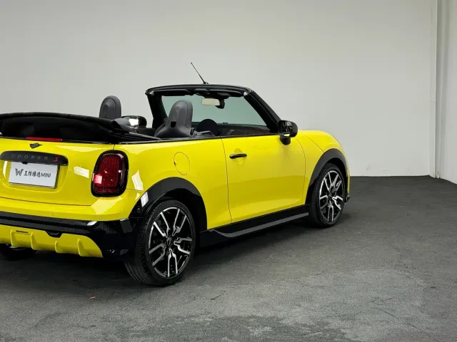 MINI Hatch — Фото автомобиля 21