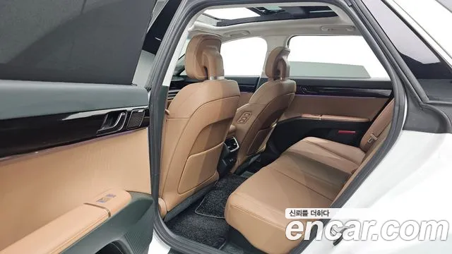 Hyundai Grandeur GN7 — Фото автомобиля 12