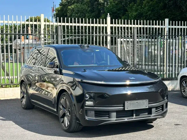 Li Auto L9 — Фото автомобиля 3