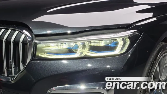 BMW 7 Series — Фото автомобиля 7