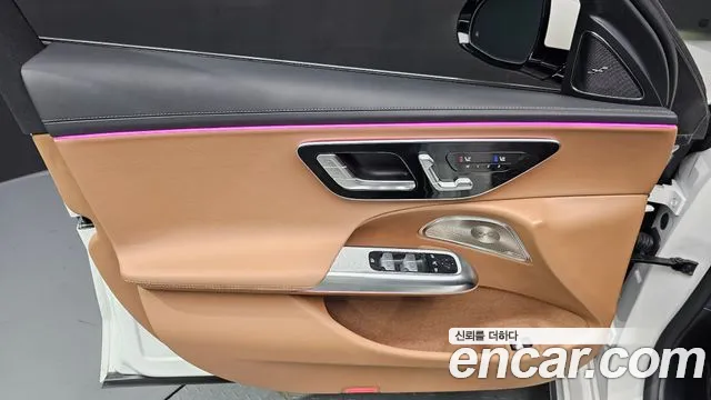 Mercedes-Benz E-Class — Фото автомобиля 7