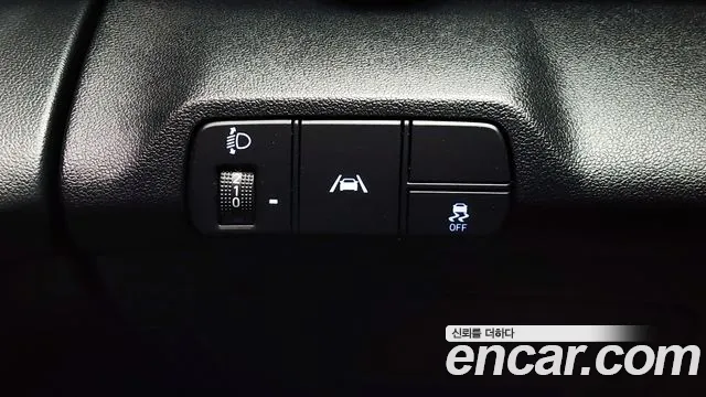 Hyundai AVANTE Avante (CN7) — Фото автомобиля 18