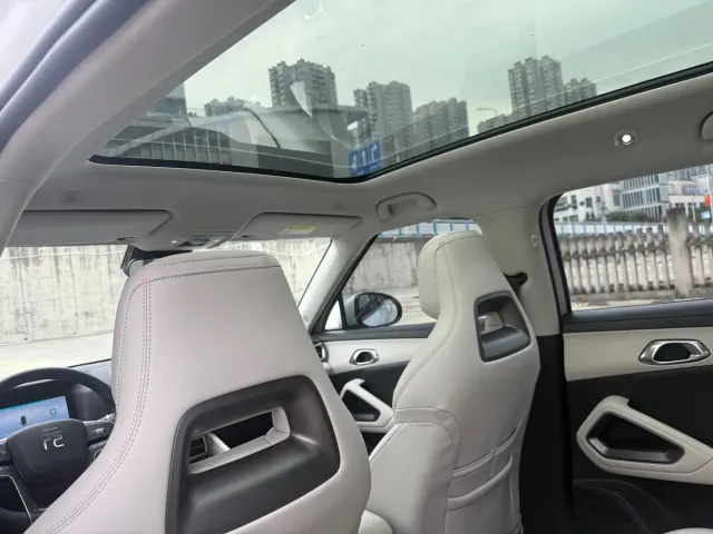 BYD Yuan UP — Фото автомобиля 12