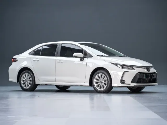 Toyota Corolla — Фото автомобиля 5