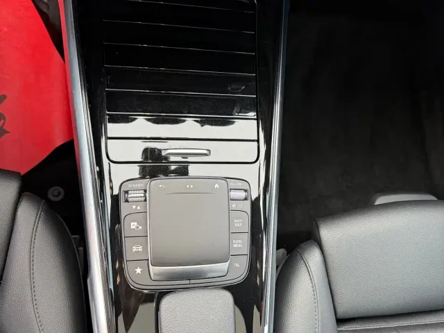 Mercedes-Benz GLB-Class — Фото автомобиля 22
