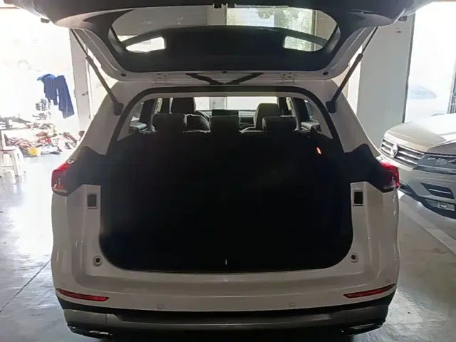 Haval H6 — Фото автомобиля 18