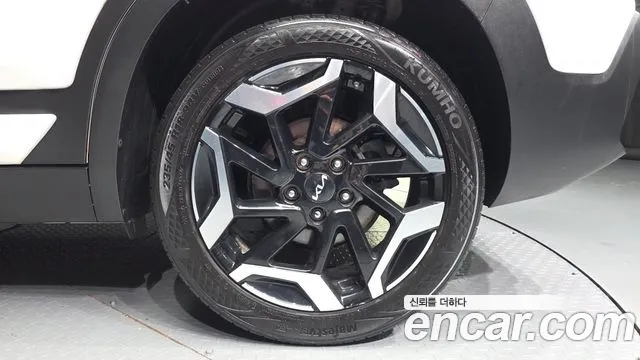 Kia Seltos — Фото автомобиля 6