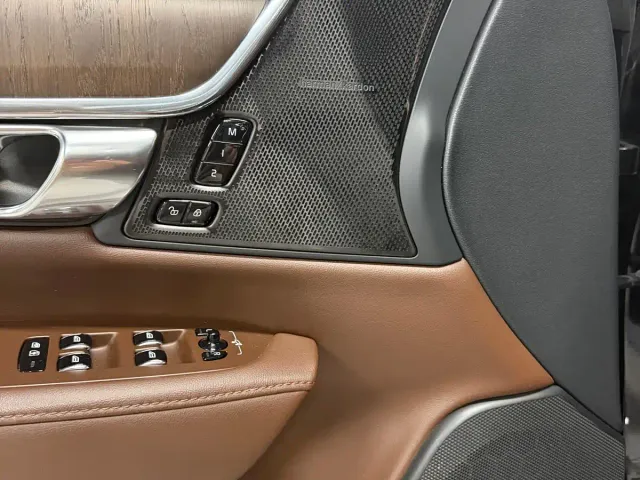 Volvo S90 — Фото автомобиля 6