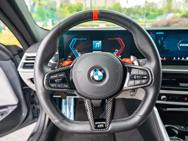 BMW M4 — Фото автомобиля 14