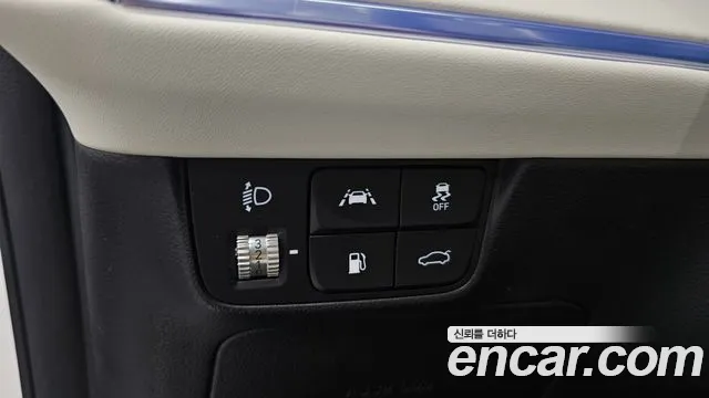Hyundai Grandeur Grandeur (New) Hybrid — Фото автомобиля 26