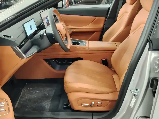 Dongfeng eπ 007 — Фото автомобиля 6