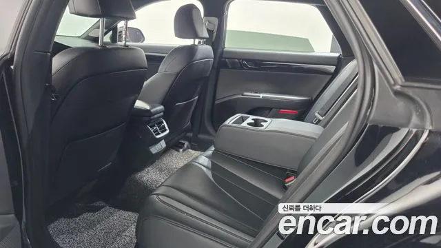 Hyundai Grandeur GN7 — Фото автомобиля 28