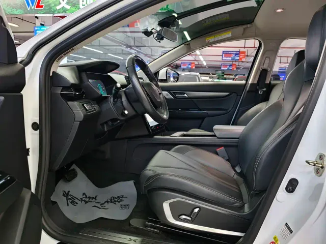 Xpeng G3 — Фото автомобиля 7