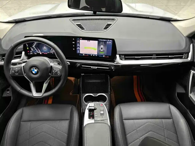 BMW X1 — Фото автомобиля 8
