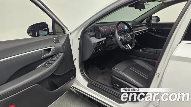 Hyundai Sonata — Фото автомобиля 15