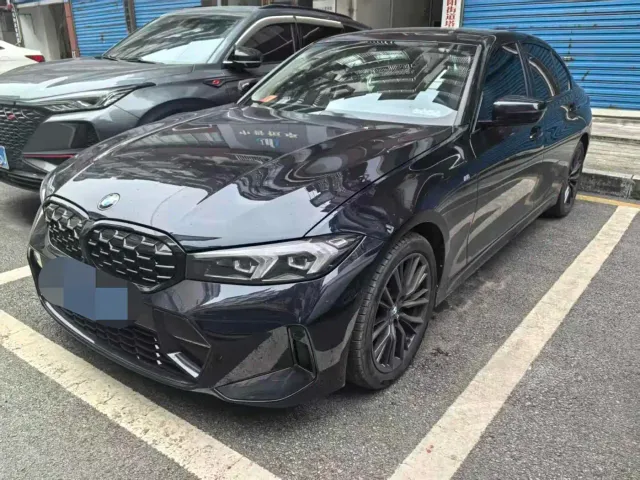 Фотография автомобиля — BMW 3 Series