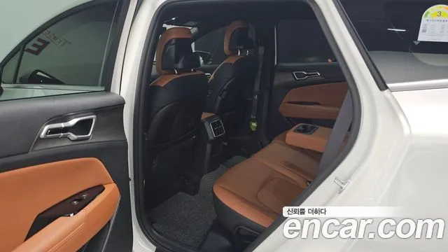 Kia Sportage Sportage 5-е поколение Бензин 1.6 турбо 2WD — Фото автомобиля 10