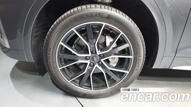 Audi Q5 FY — Фото автомобиля 5