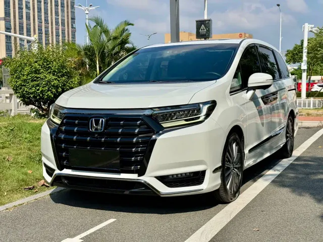 Фотография автомобиля — Honda Elysion