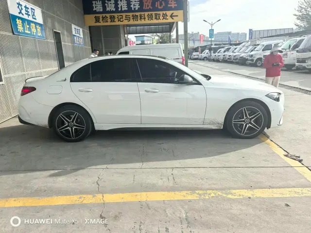 Mercedes-Benz C-Class — Фото автомобиля 4