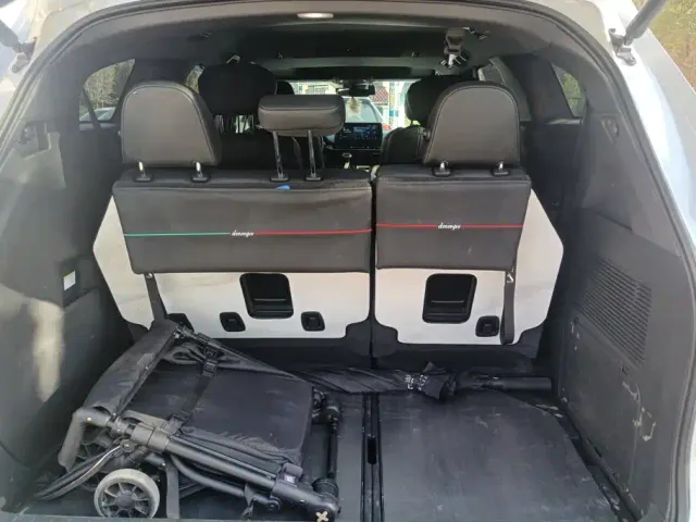 Toyota Sienna — Фото автомобиля 4