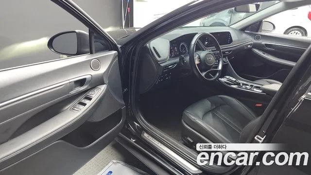 Hyundai Sonata Sonata (DN8) 2.0 LPG(Для проката) — Фото автомобиля 10