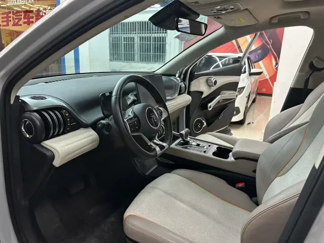 BYD Yuan PLUS — Фото автомобиля 7