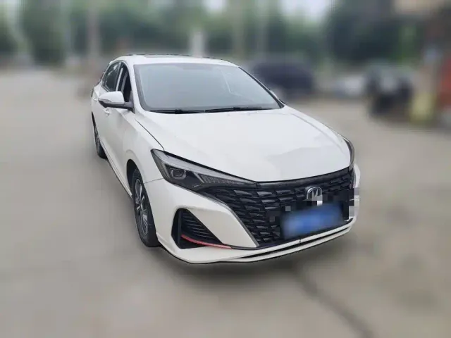 Changan Eado — Фото автомобиля 23