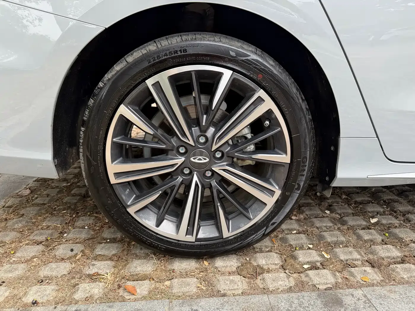 Chery Arrizo 8 2024 1.6T DCT Wise — Фото автомобиля 16