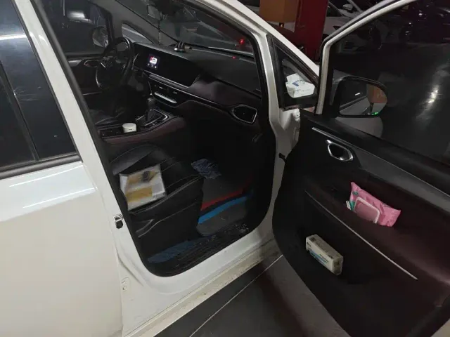 GAC Trumpchi M6 — Фото автомобиля 18