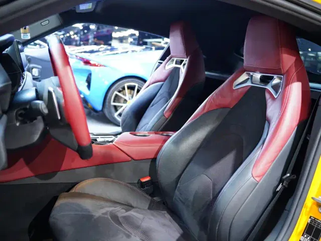 Toyota Supra — Фото автомобиля 12
