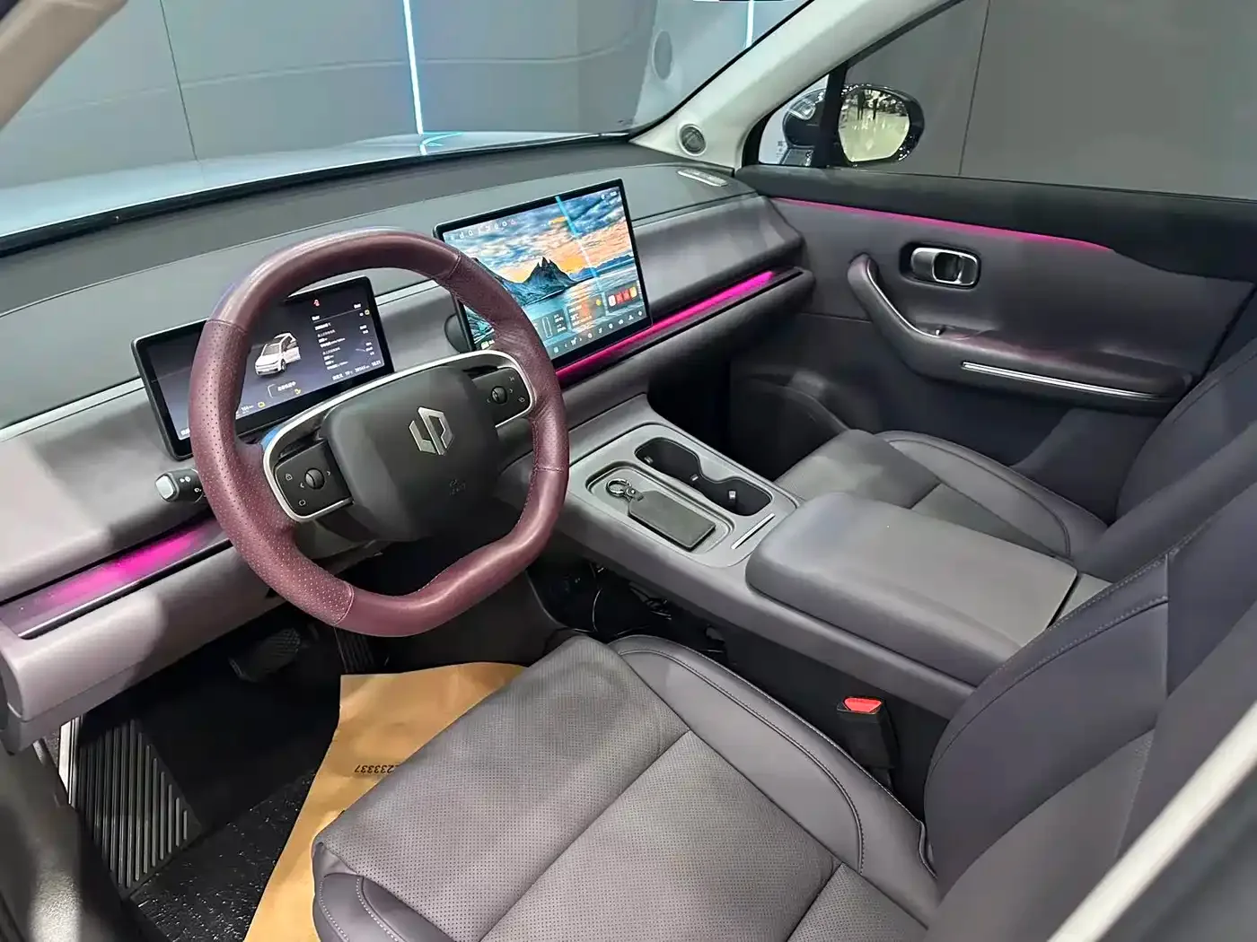 Leapmotor Leapmotor C16 2024 Extended Range 200 Premium Edition — Фото автомобиля 11