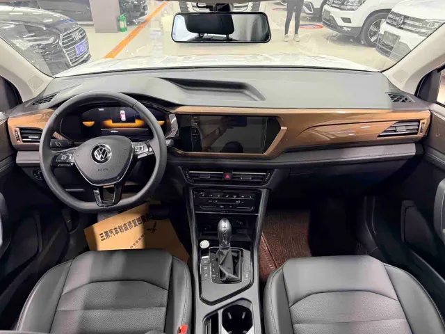 Volkswagen Tharu — Фото автомобиля 7