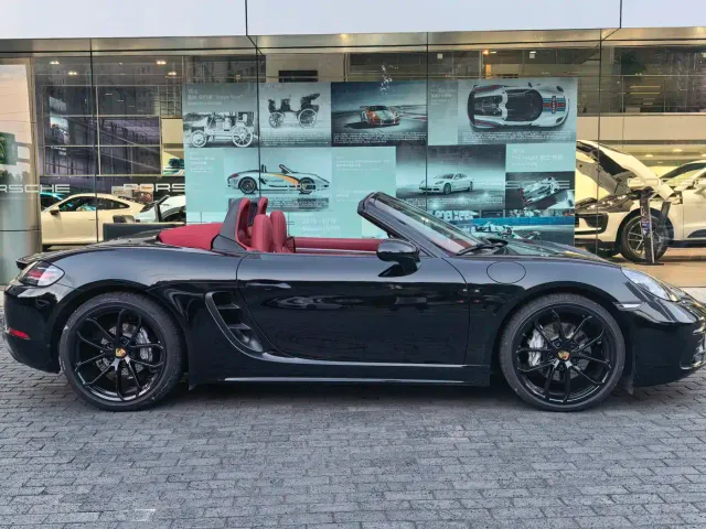 Porsche 718 — Фото автомобиля 20