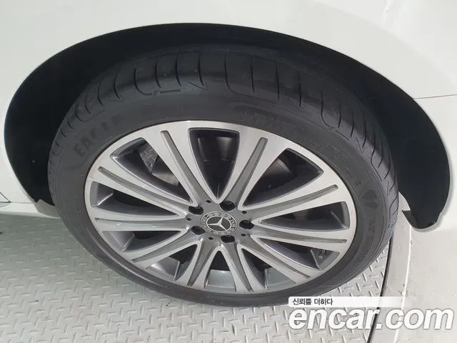 Mercedes-Benz E-Class E-класс W213 E350 4MATIC Exclusive — Фото автомобиля 20