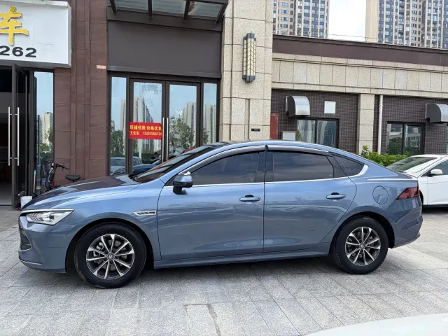 BYD Qin PLUS — Фото автомобиля 4