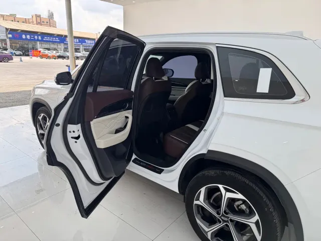 Geely Xingyue L — Фото автомобиля 10
