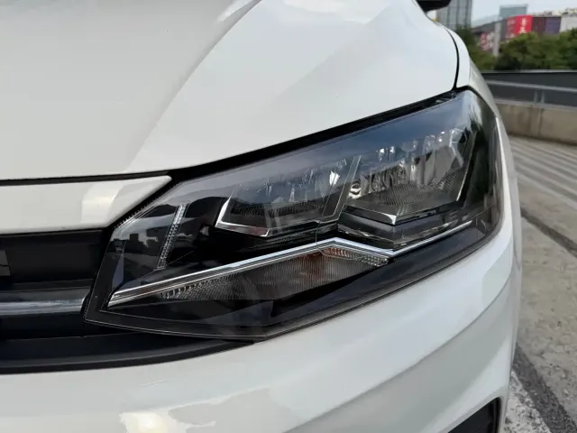 Volkswagen Polo — Фото автомобиля 11