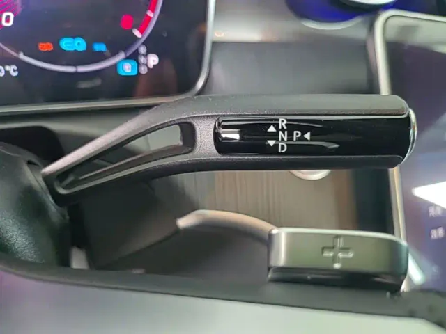 Mercedes-Benz C-Class — Фото автомобиля 13