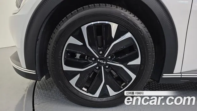 Kia EV6 — Фото автомобиля 5