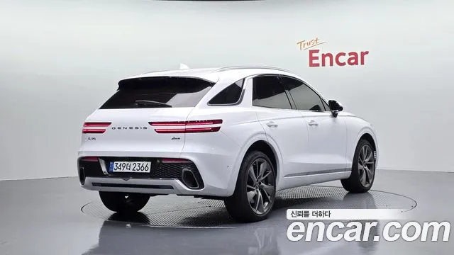 Genesis GV70 2.5T Бензин AWD — Фото автомобиля 2