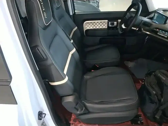 Baojun KiWi EV — Фото автомобиля 24