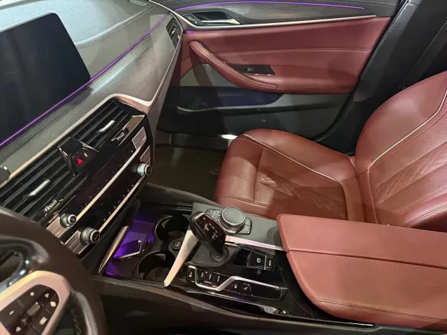 BMW 5 Series — Фото автомобиля 6